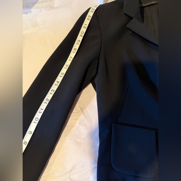 Elie Tahari Black Structured Blazer – Classic Tailored Fit - XS - Picture 10 of 13